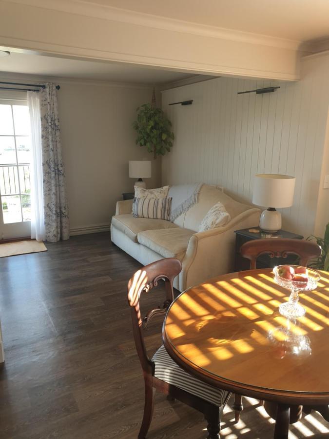 Blue Bell Cottage. Serene luxury farmstead Lower Moutere Extérieur photo