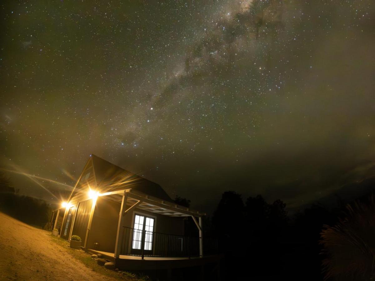 Blue Bell Cottage. Serene luxury farmstead Lower Moutere Extérieur photo